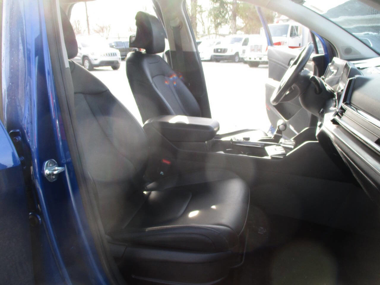 Used 2023 Kia Sportage EX image 24
