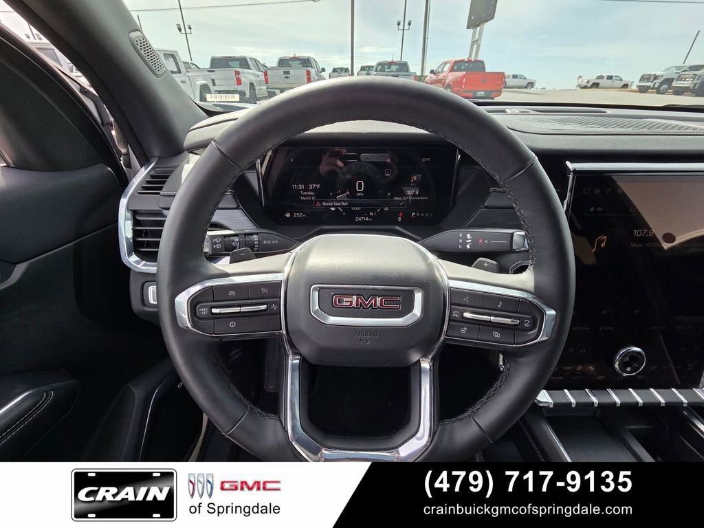 Used 2025 GMC Acadia Elevation FWD image 14