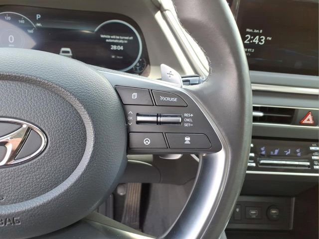 Used 2022 Hyundai Sonata Limited w/ Winter Weather Package FWD image 20