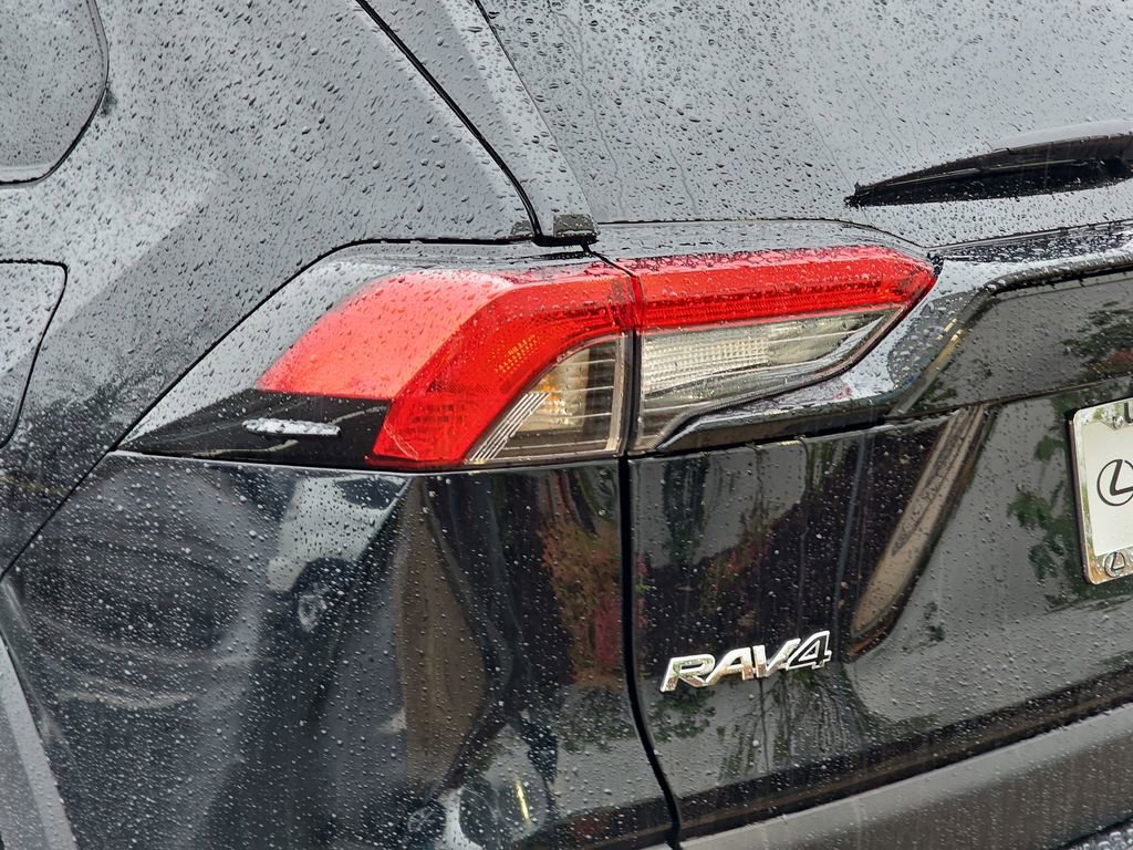 Used 2025 Toyota RAV4 LE image 37