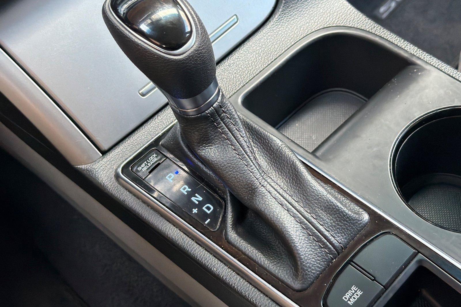 Used 2015 Hyundai Sonata SE w/ Option Group 02 image 28