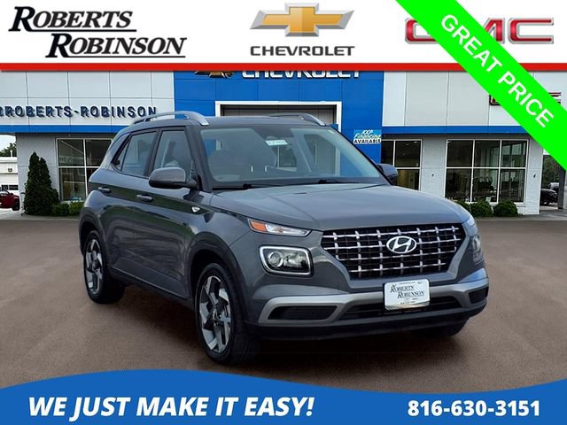 Used 2025 Hyundai Venue SEL FWD image 1