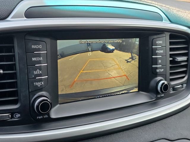 Used 2020 Kia Sorento LX FWD image 23