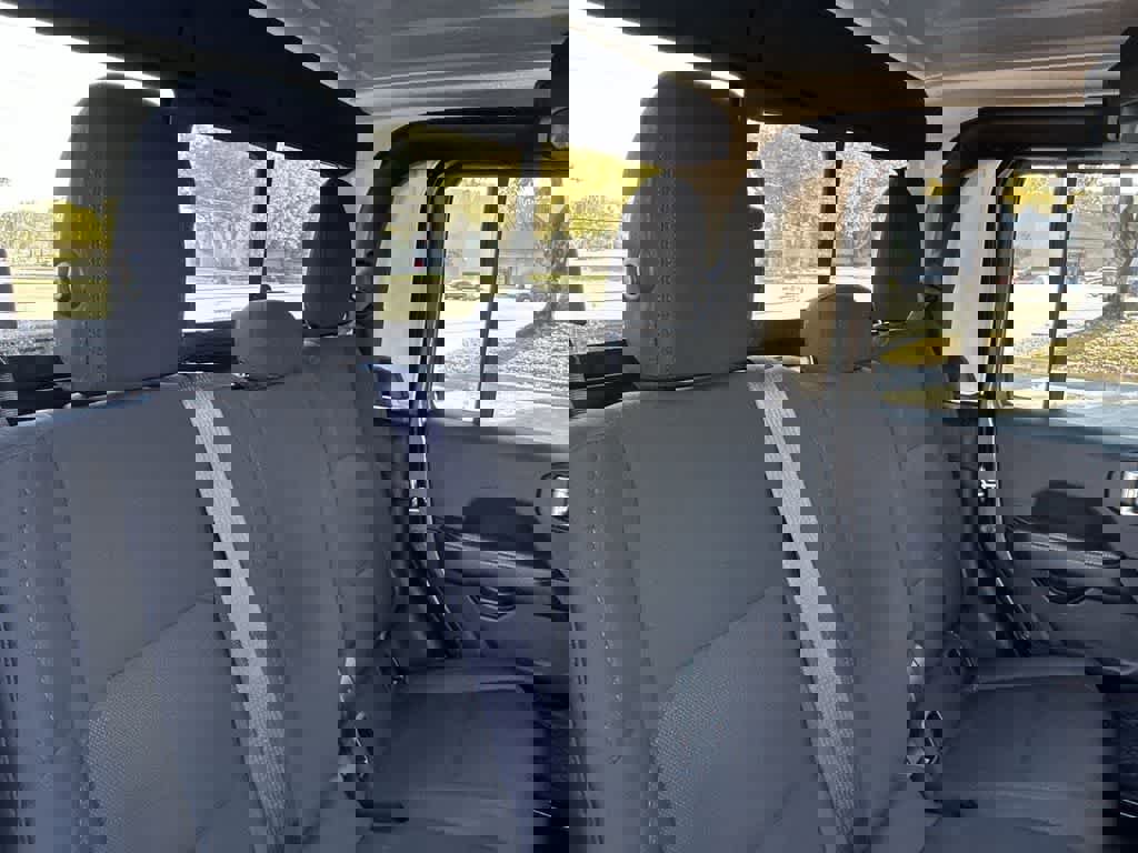 Used 2023 Jeep Gladiator Overland image 26