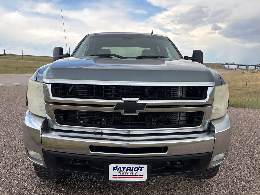 Used 2008 Chevrolet Silverado 2500 LTZ w/ Suspension Package, Off-Road AWD/4WD image 8