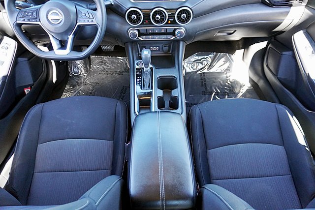 Used 2024 Nissan Sentra SV FWD image 29