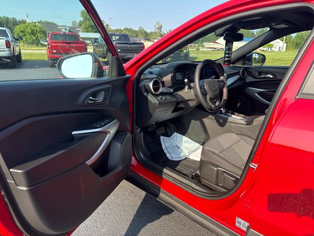 New 2026 Chevrolet Trax RS w/ Sunroof Package FWD image 13