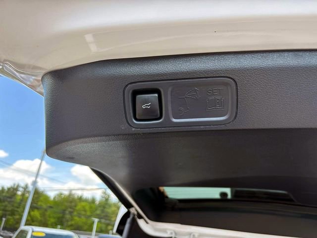 Used 2024 Ford Expedition XLT AWD/4WD image 17