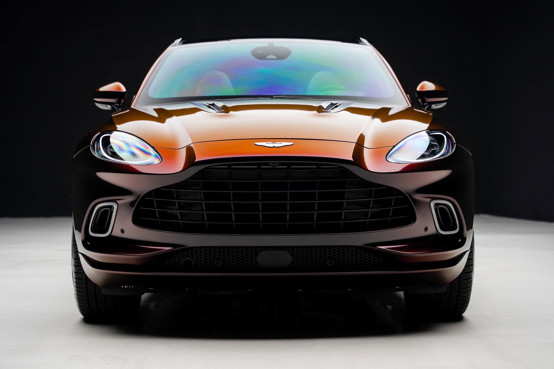 Used 2023 Aston Martin DBX AWD/4WD image 8