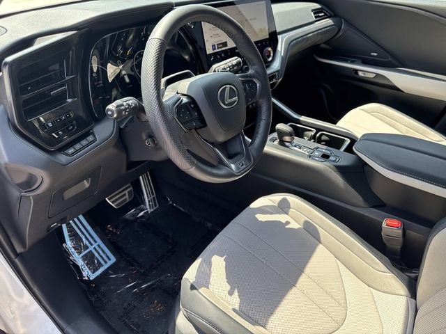 Certified 2025 Lexus TX 500h AWD image 22