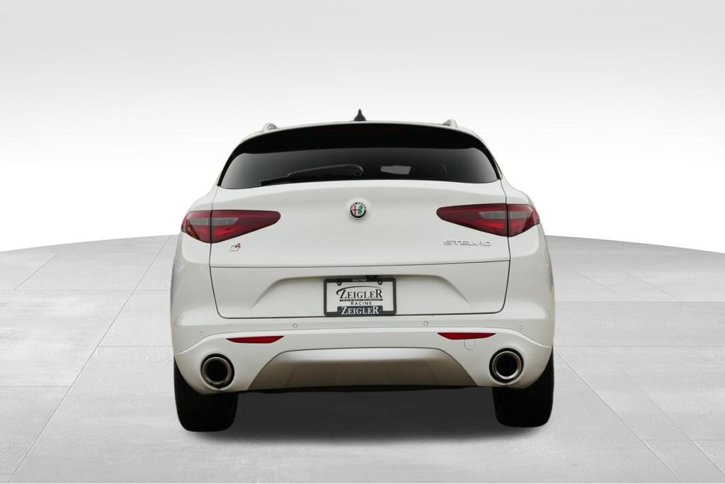 Used 2020 Alfa Romeo Stelvio Ti w/ Active Blind Spot Package image 7