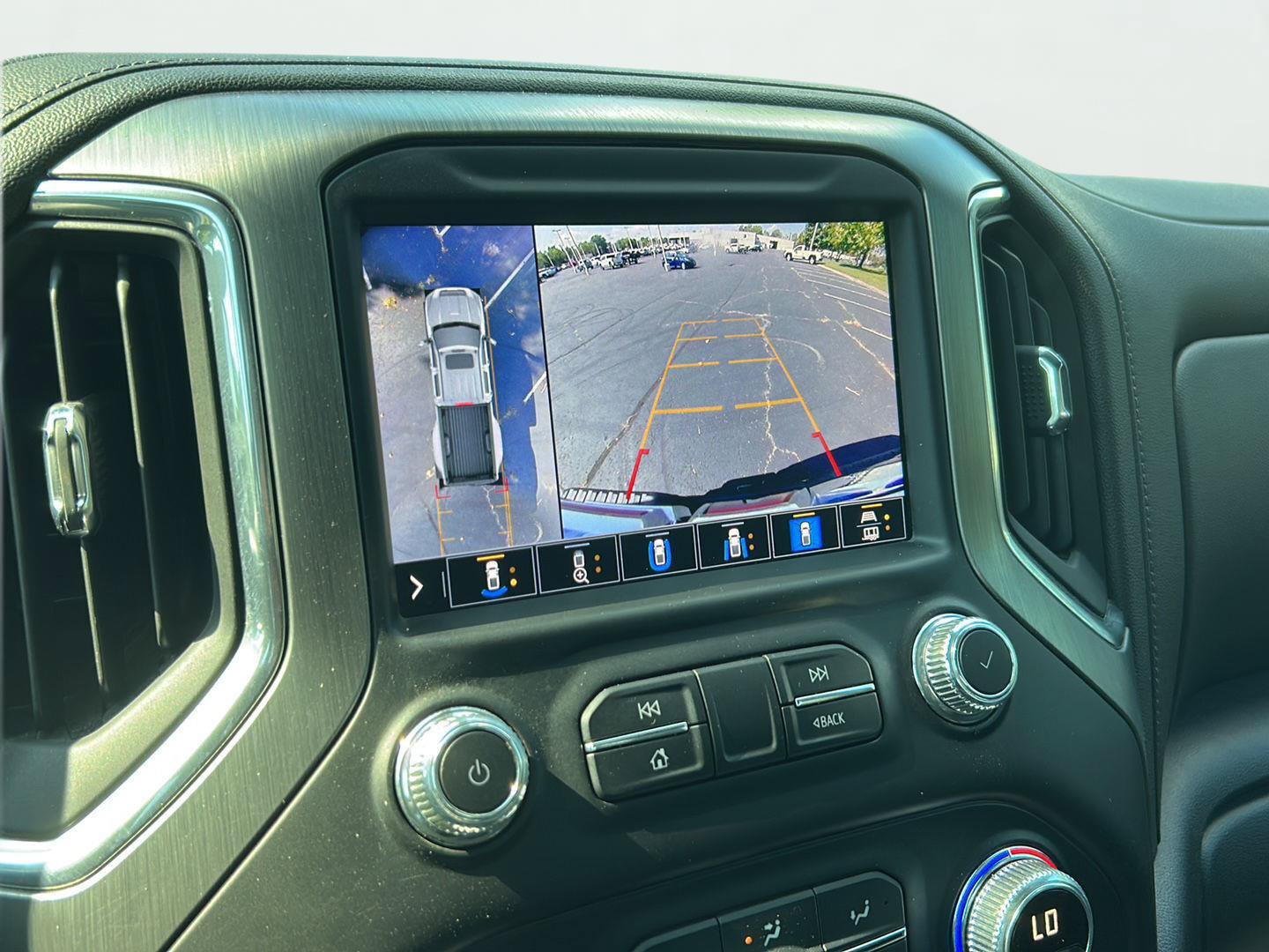 Certified 2022 GMC Sierra 3500 Denali w/ Technology Package AWD/4WD image 22