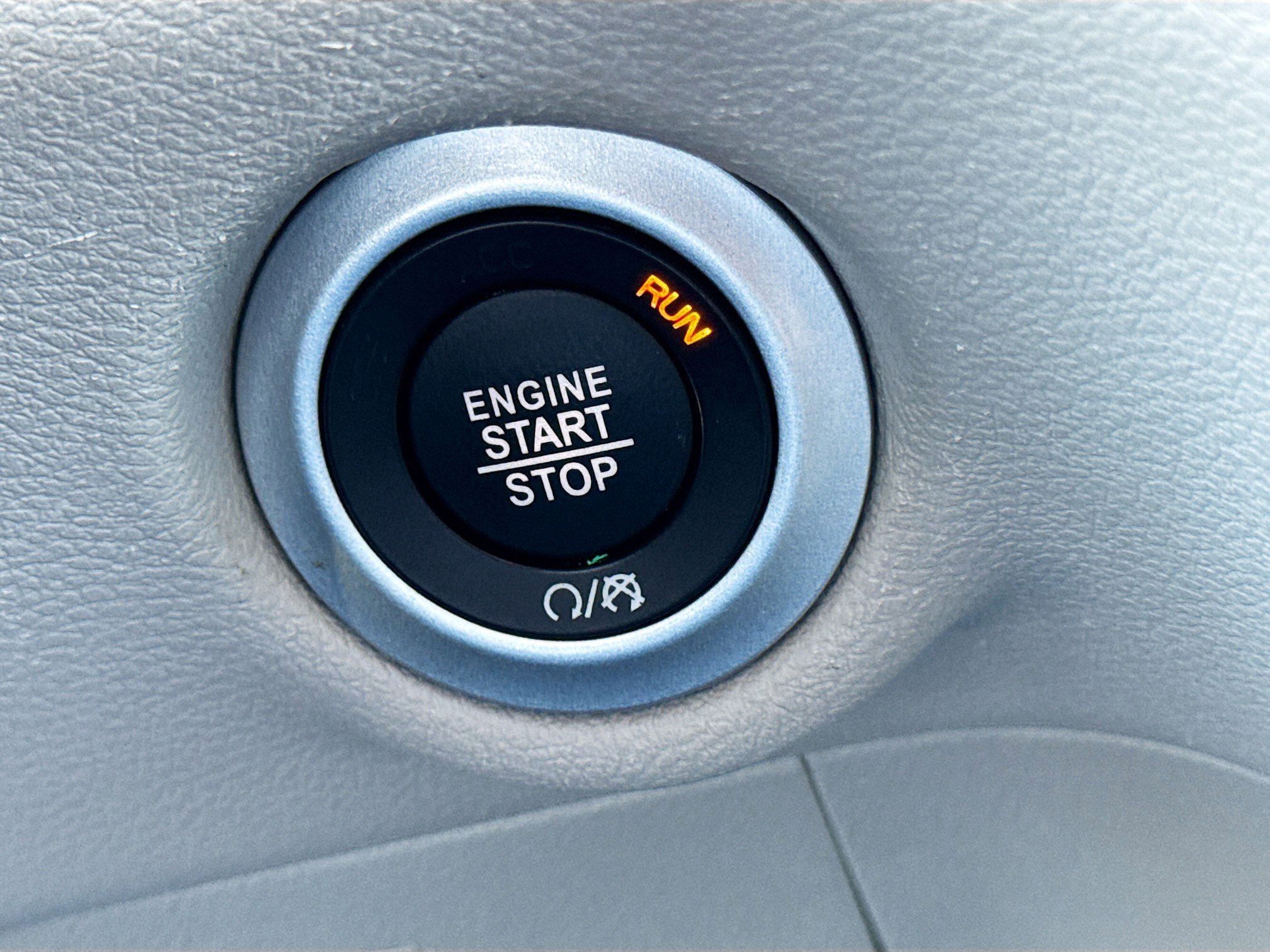 Used 2024 Chrysler Pacifica Touring-L FWD image 36