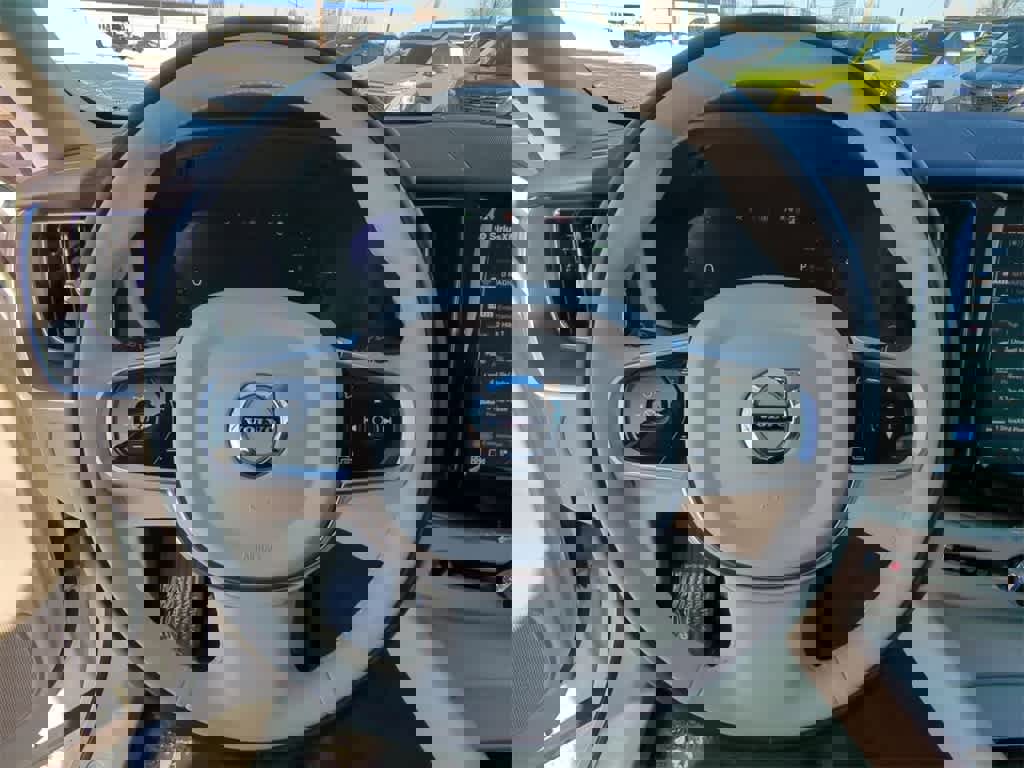 Used 2025 Volvo XC60 T8 Core w/ Protection Package Premier image 21