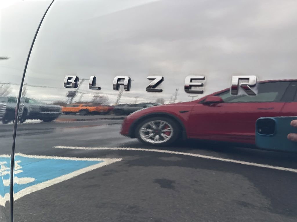 Used 2023 Chevrolet Blazer LT w/ Midnight/Sport Edition image 13