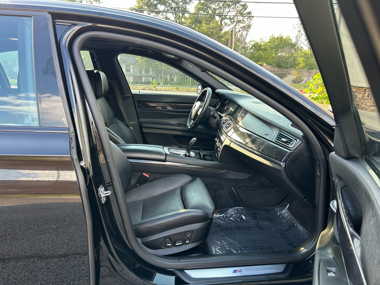 Used 2011 BMW 750Li RWD image 13