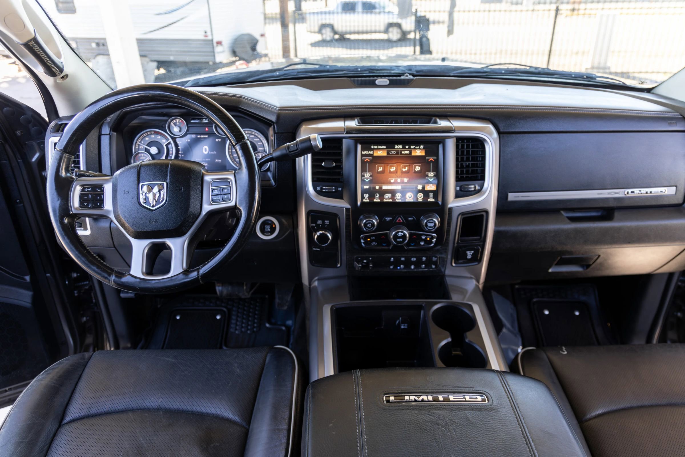 Used 2015 RAM 3500 Laramie Longhorn AWD/4WD image 20