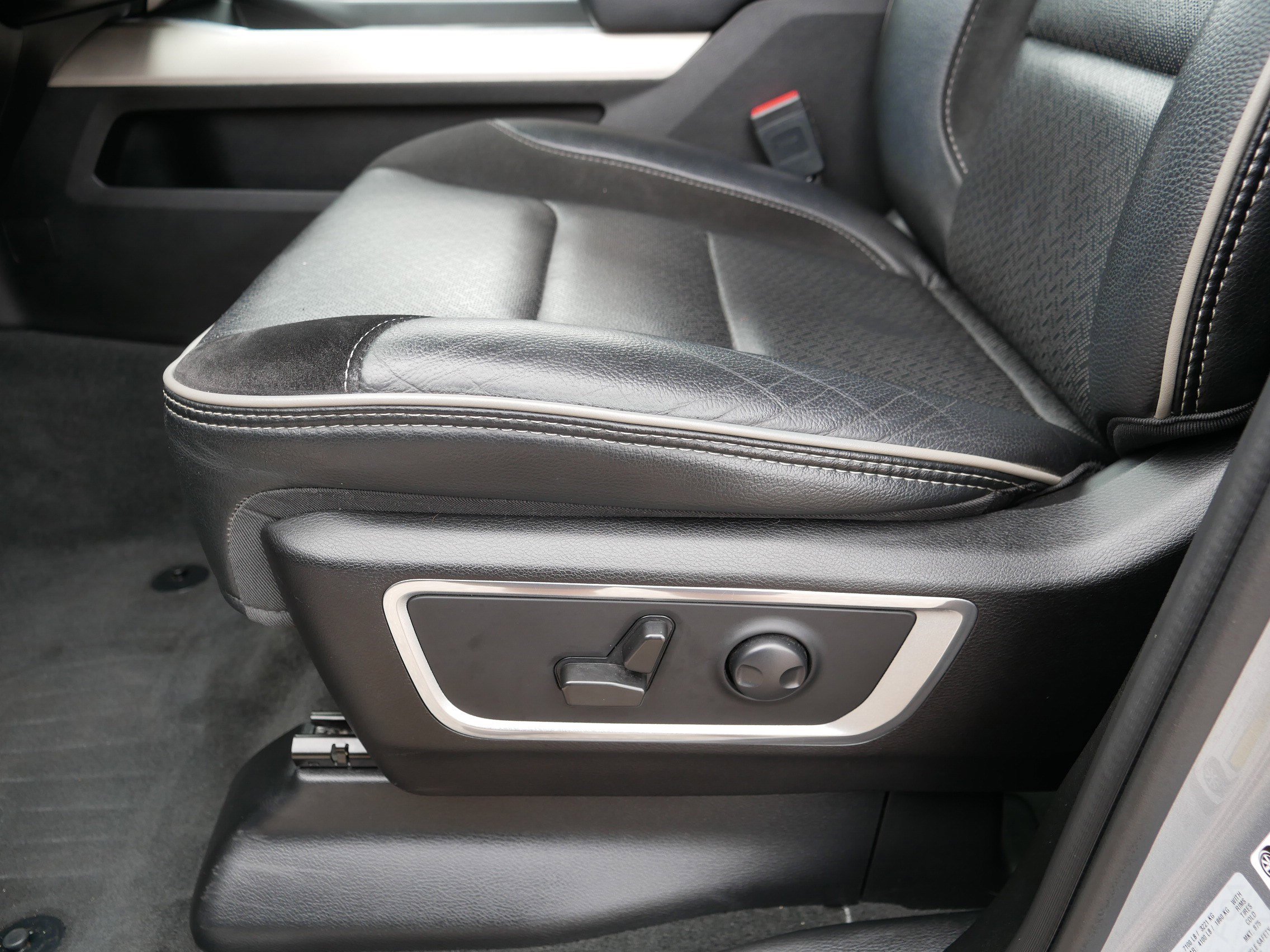 Used 2022 RAM 1500 Laramie image 20