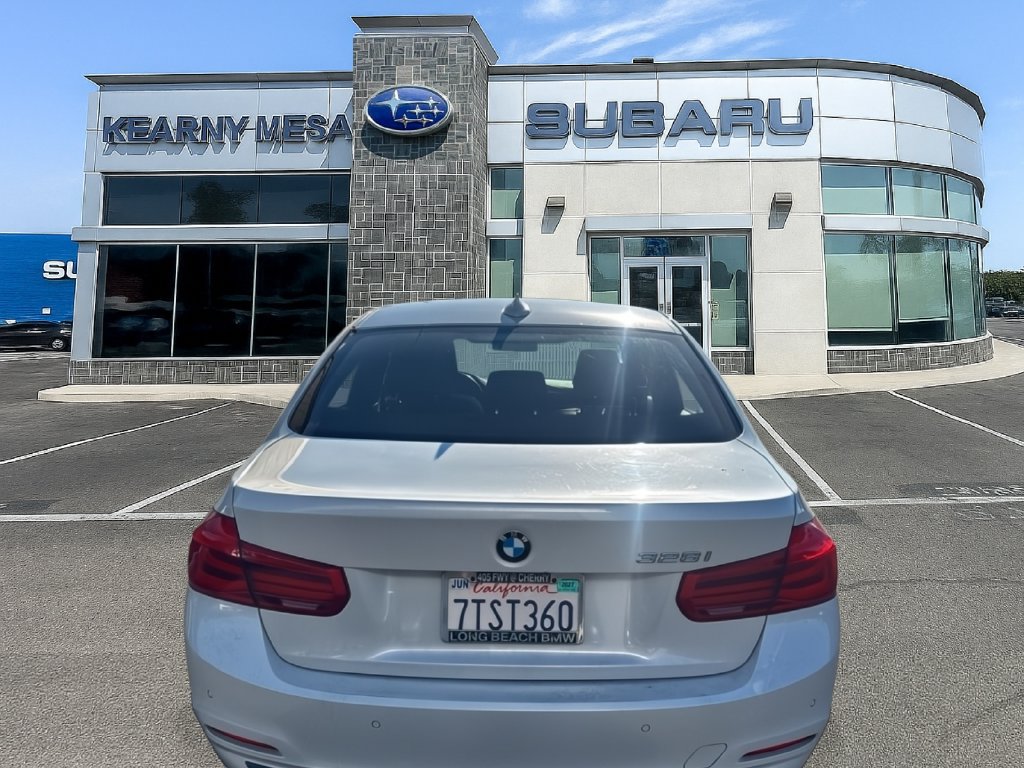 Used 2016 BMW 328i Sedan RWD image 5