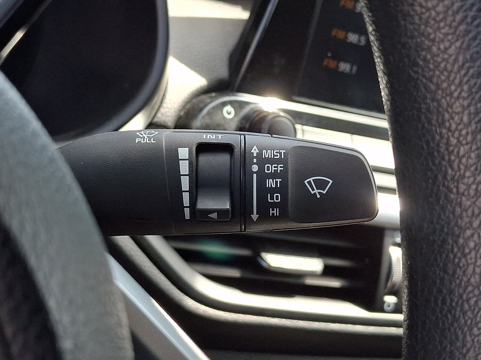 Used 2024 Kia Forte LXS FWD image 25