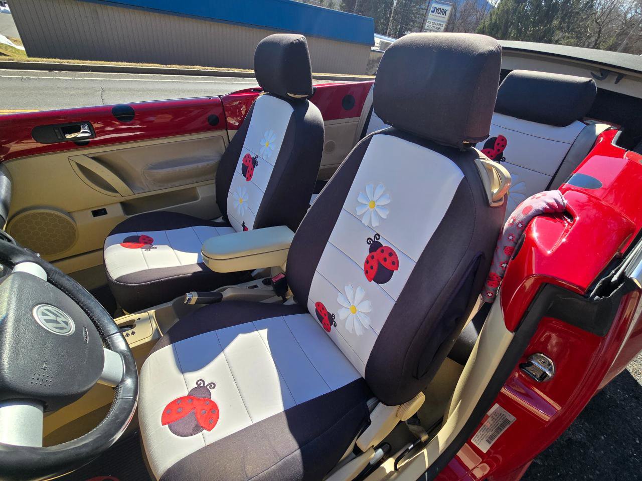 Used 2009 Volkswagen Beetle SE image 7