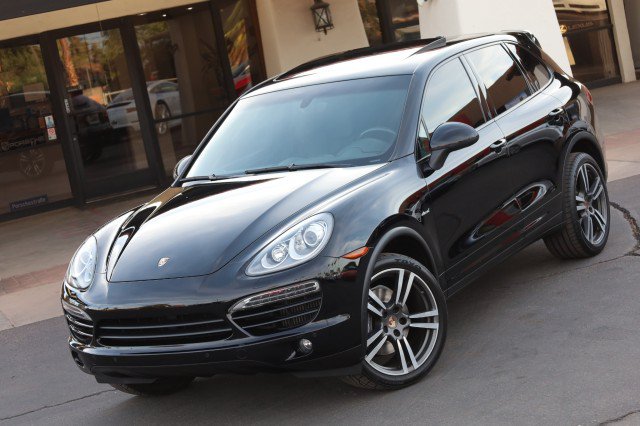 Used 2013 Porsche Cayenne Diesel AWD/4WD image 1