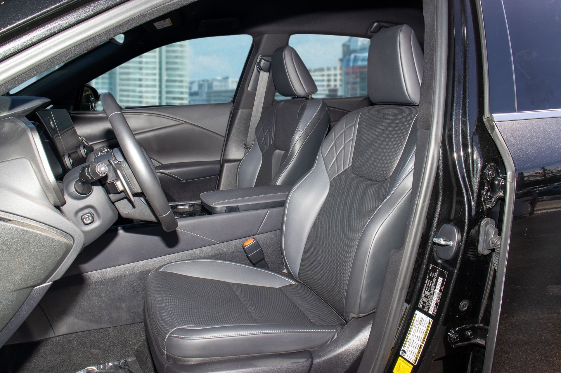 Used 2024 Lexus RX 350 FWD w/ Technology Package image 16