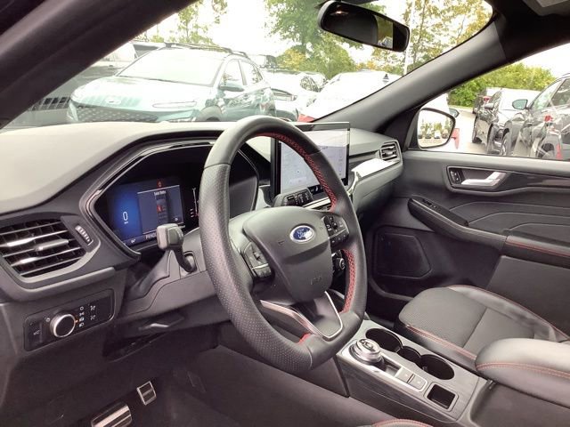 Used 2023 Ford Escape ST-Line w/ Tech Pack #1 image 15