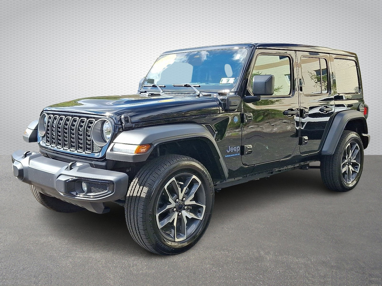 Used 2025 Jeep Wrangler Unlimited Sport S 4xe w/ Convenience Group image 3