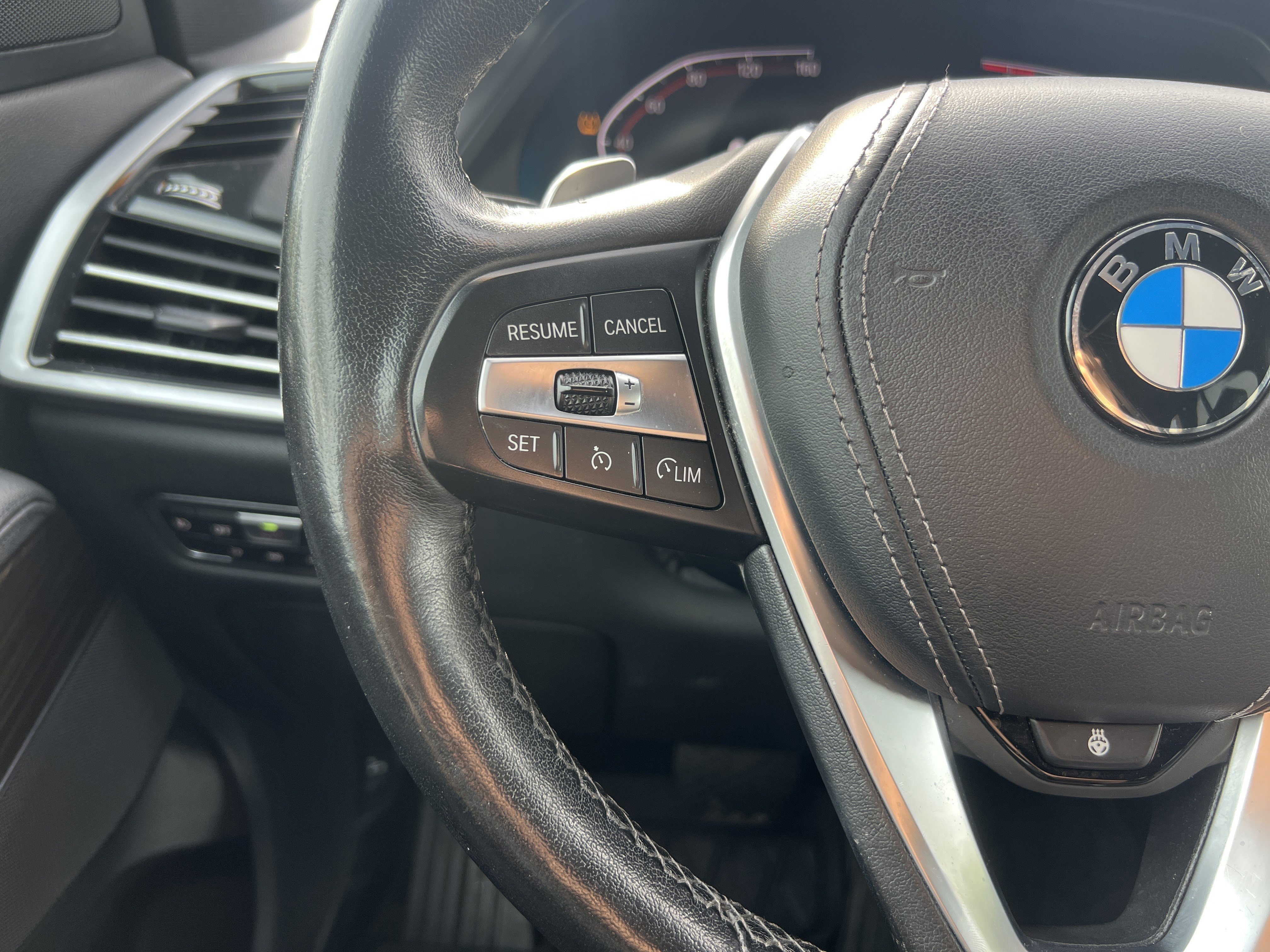 Used 2020 BMW X5 xDrive40i w/ Convenience Package AWD/4WD image 19