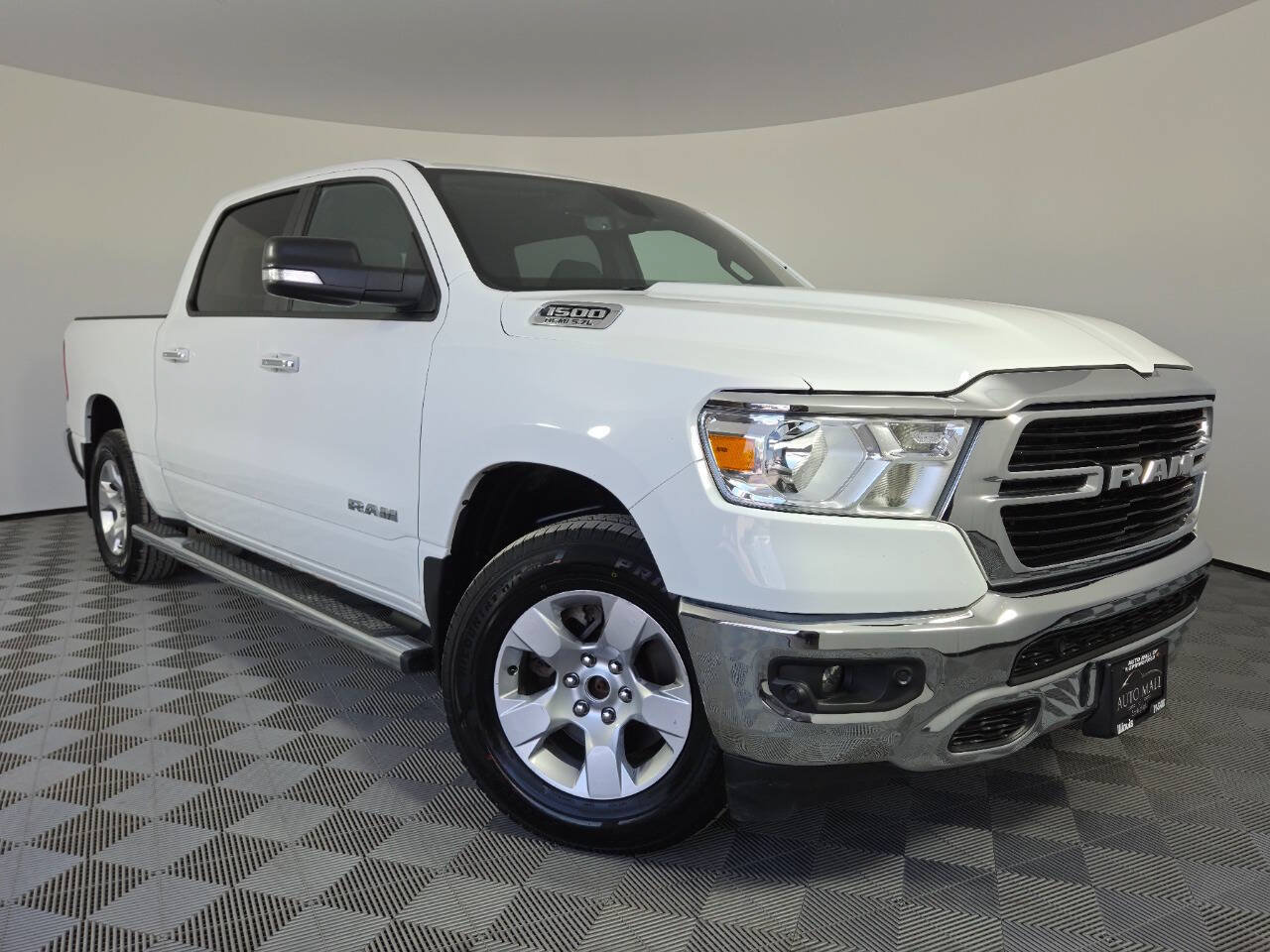 Used 2019 RAM 1500 Big Horn AWD/4WD image 1