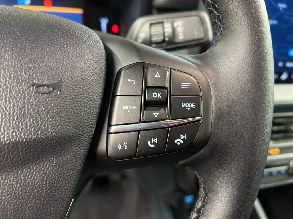 New 2026 Ford Maverick Lariat w/ Black Appearance Package image 18