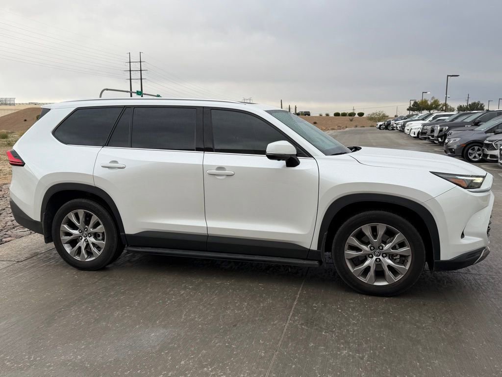 Used 2024 Toyota Grand Highlander Limited image 3
