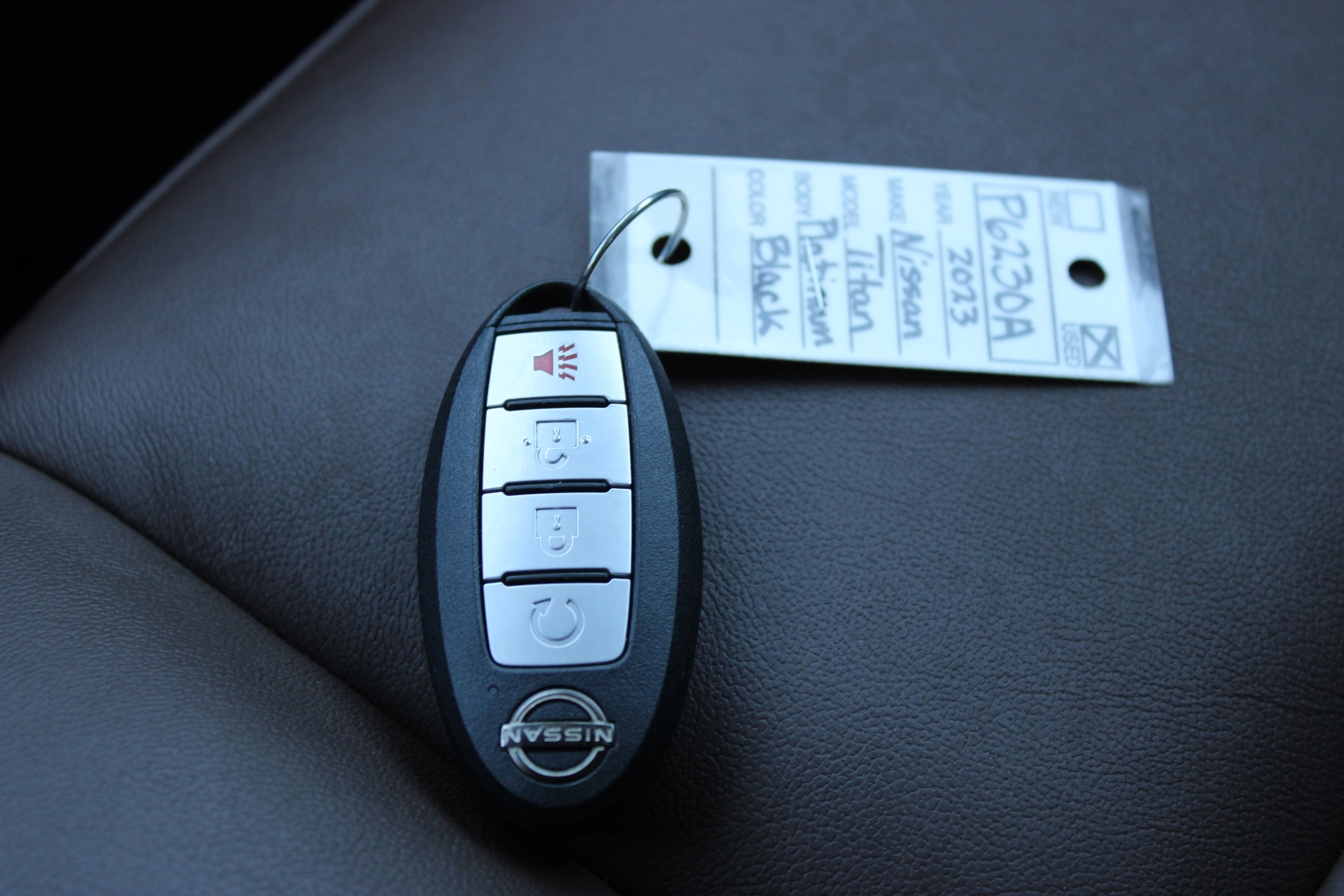 Certified 2023 Nissan Titan Platinum Reserve w/ Moonroof Package image 42