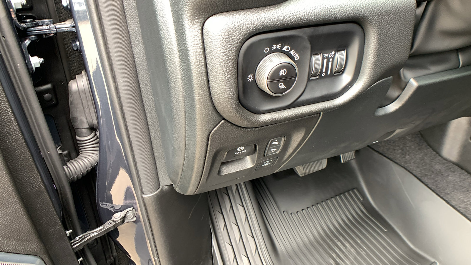 New 2026 RAM 1500 Laramie w/ Night Edition image 12