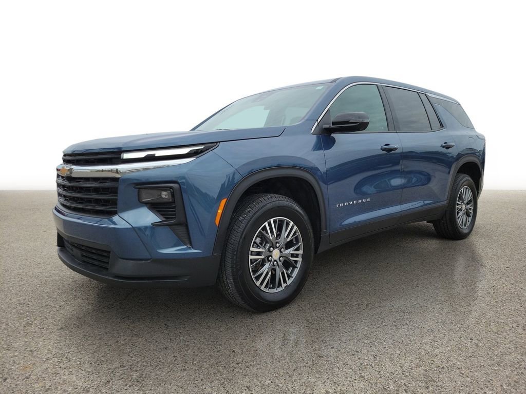Used 2024 Chevrolet Traverse LS AWD/4WD image 2