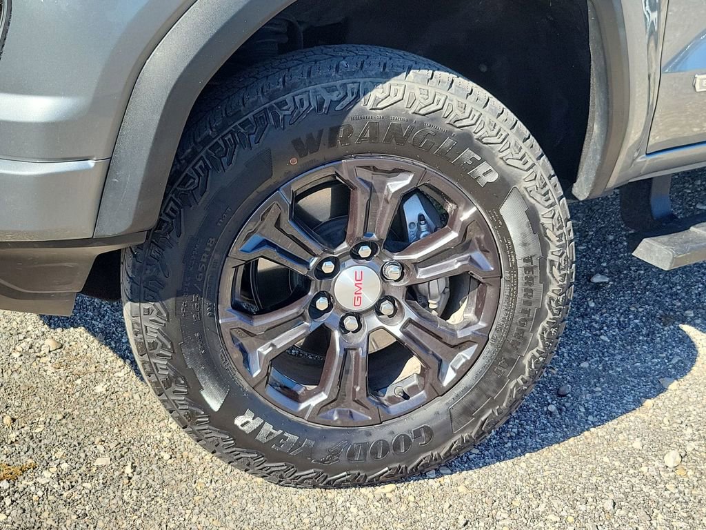 Used 2024 GMC Canyon Elevation w/ Convenience Package image 18