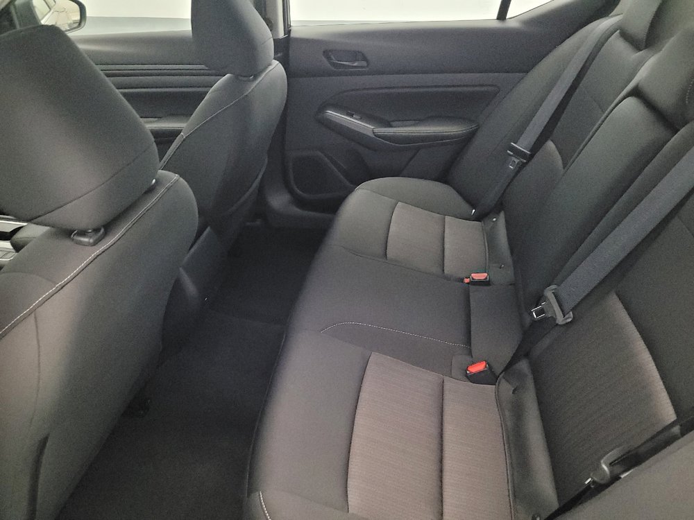 Used 2024 Nissan Altima 2.5 SV image 18