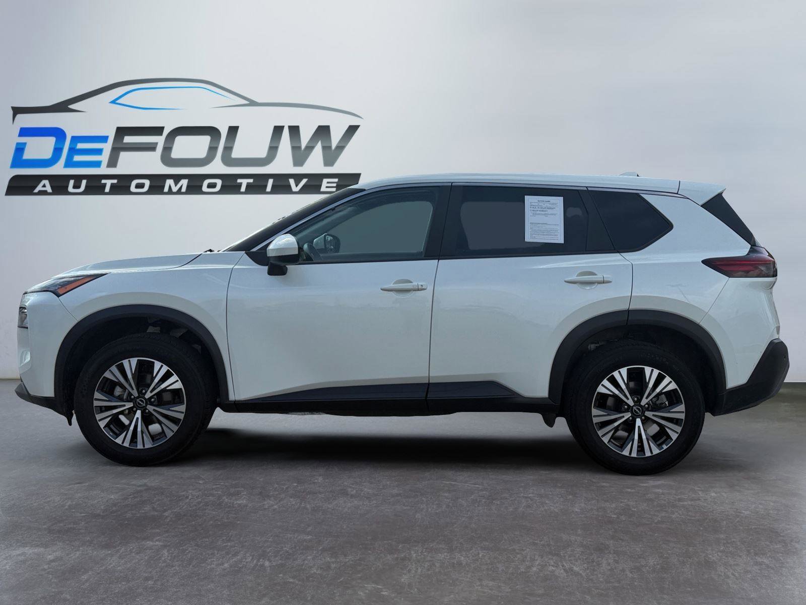 Used 2023 Nissan Rogue SV AWD/4WD image 6