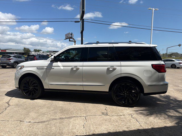 Used 2021 Lincoln Navigator Reserve AWD/4WD image 8