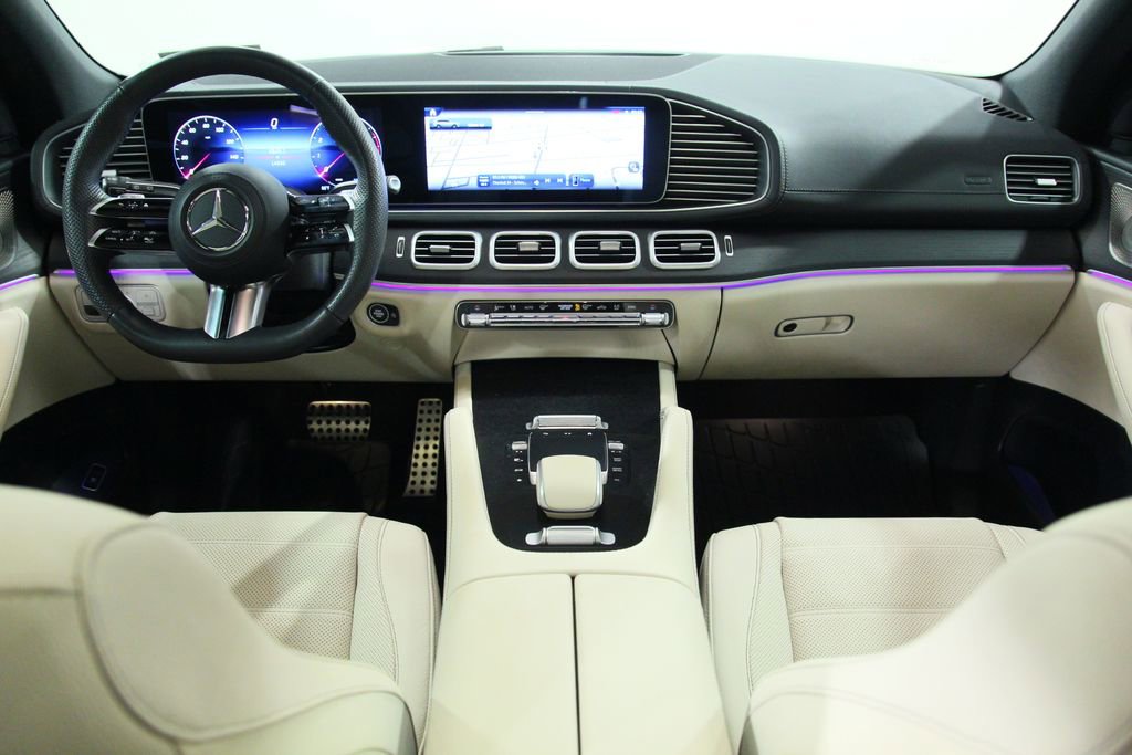 Used 2024 Mercedes-Benz GLS 450 4MATIC image 18
