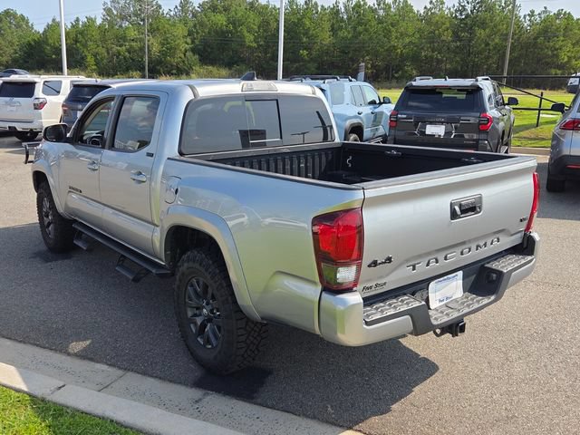 Used 2023 Toyota Tacoma SR5 w/ Technology Package AWD/4WD image 11