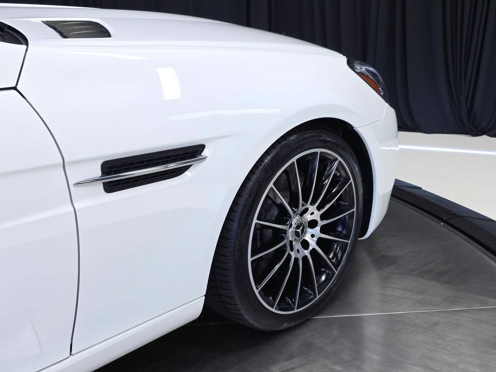 Used 2019 Mercedes-Benz SLC 300 image 41