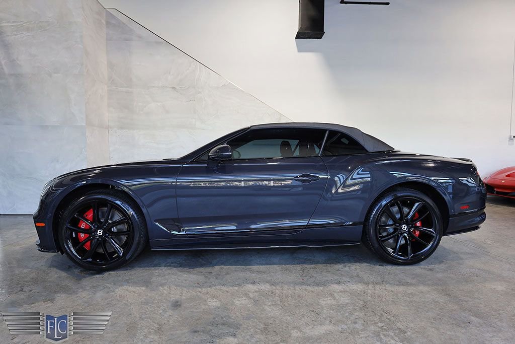 Used 2022 Bentley Continental GT image 3