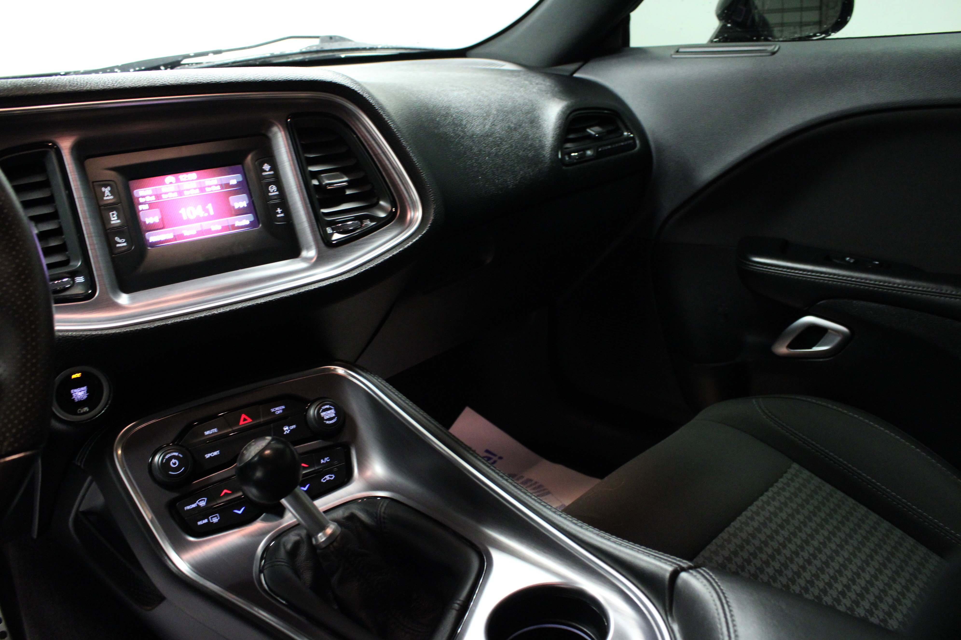 Used 2017 Dodge Challenger R/T w/ Blacktop Package image 17