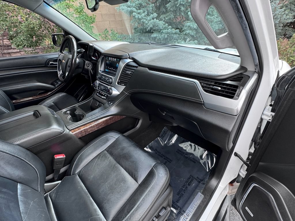 Used 2018 Chevrolet Suburban LT AWD/4WD image 39