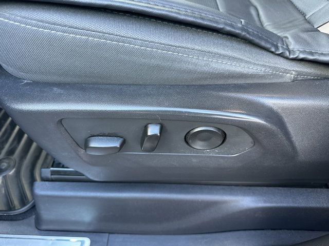 Used 2023 Chevrolet Silverado 1500 LT image 12