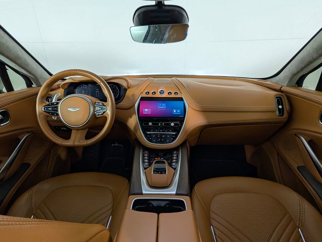 Used 2021 Aston Martin DBX AWD/4WD image 20