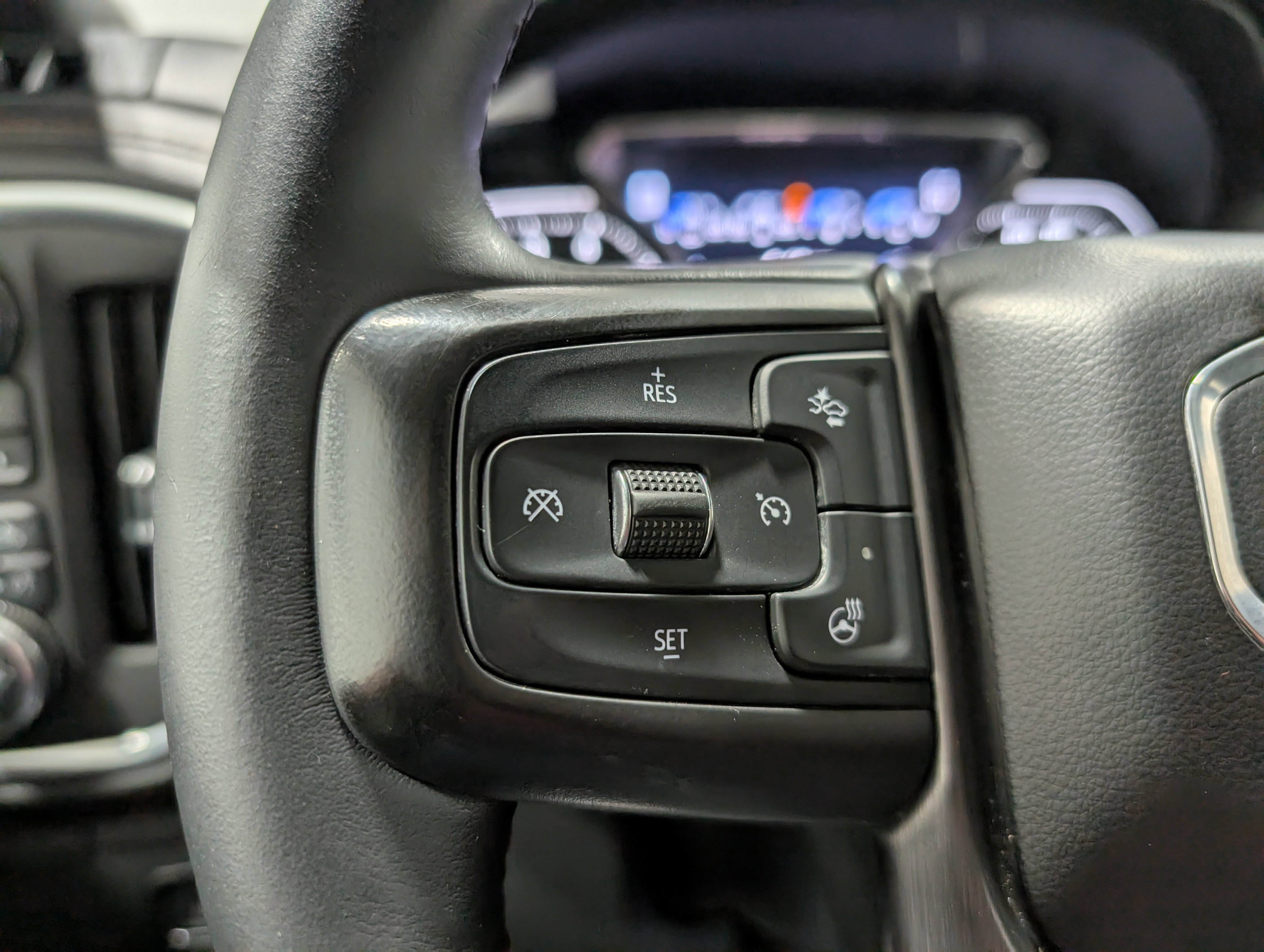 Used 2020 GMC Sierra 2500 AT4 w/ AT4 Premium Package AWD/4WD image 25