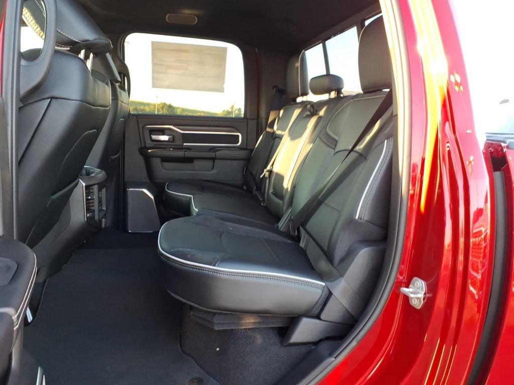New 2026 RAM 2500 Laramie AWD/4WD image 10